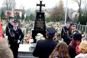 Patriotycznie w Rybarzowicach - zdjęcie2