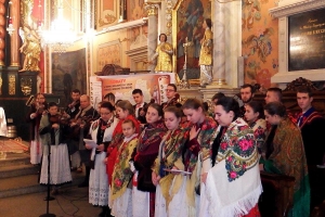 Msza w oprawie góralskiej i  Żywiecki Jarmark Bożonarodzeniowy – Rychwałd - Żywiec 2016 - zdjęcie6