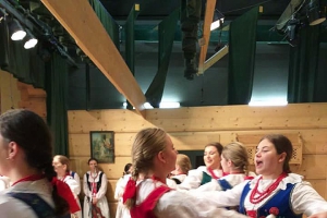 „Grojcowianie” na 48. Góralskim Karnawale w Bukowinie Tatrzańskiej - zdjęcie14