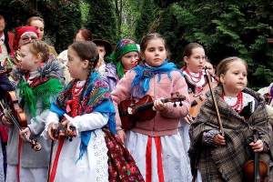Nabożeństwo majowe w Brzuśniu - zdjęcie13