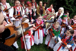 Nabożeństwo majowe w Brzuśniu - zdjęcie8