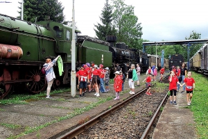 W CZASIE DESZCZU DZIECI SIĘ NUDZĄ - 