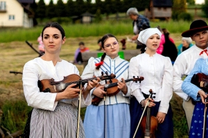 Zielone Świątki w Wieprzu - „Źrej zytko, źrej” - zdjęcie73