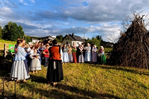 Zielone Świątki w Wieprzu - „Źrej zytko, źrej” - zdjęcie94